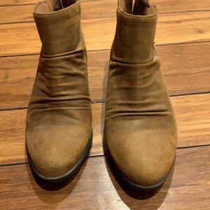 🌻BareTraps Georgiana Ankle boots